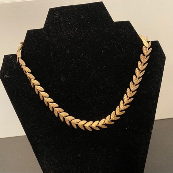 KREMENTZ VINTAGE NECKLACE GOLD CHOKER LEAF LEAVES - Picture 3 of 7